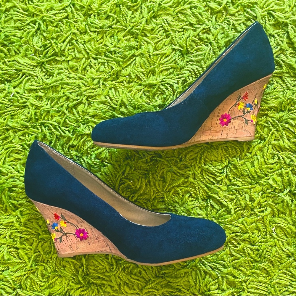 American Vintage Teal Suede Wedge Pumps with Embroidered Cork Heel